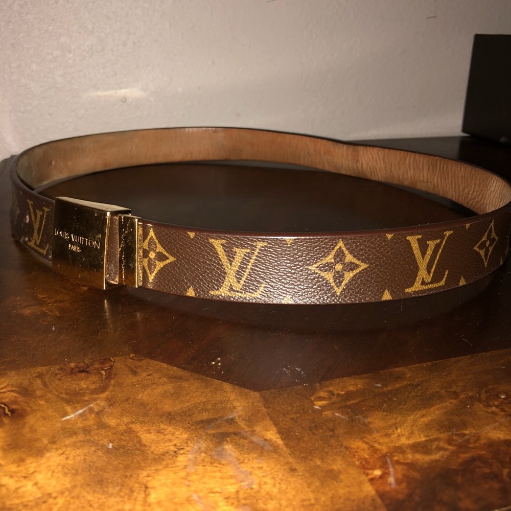 Men’s Louis Vuitton belt